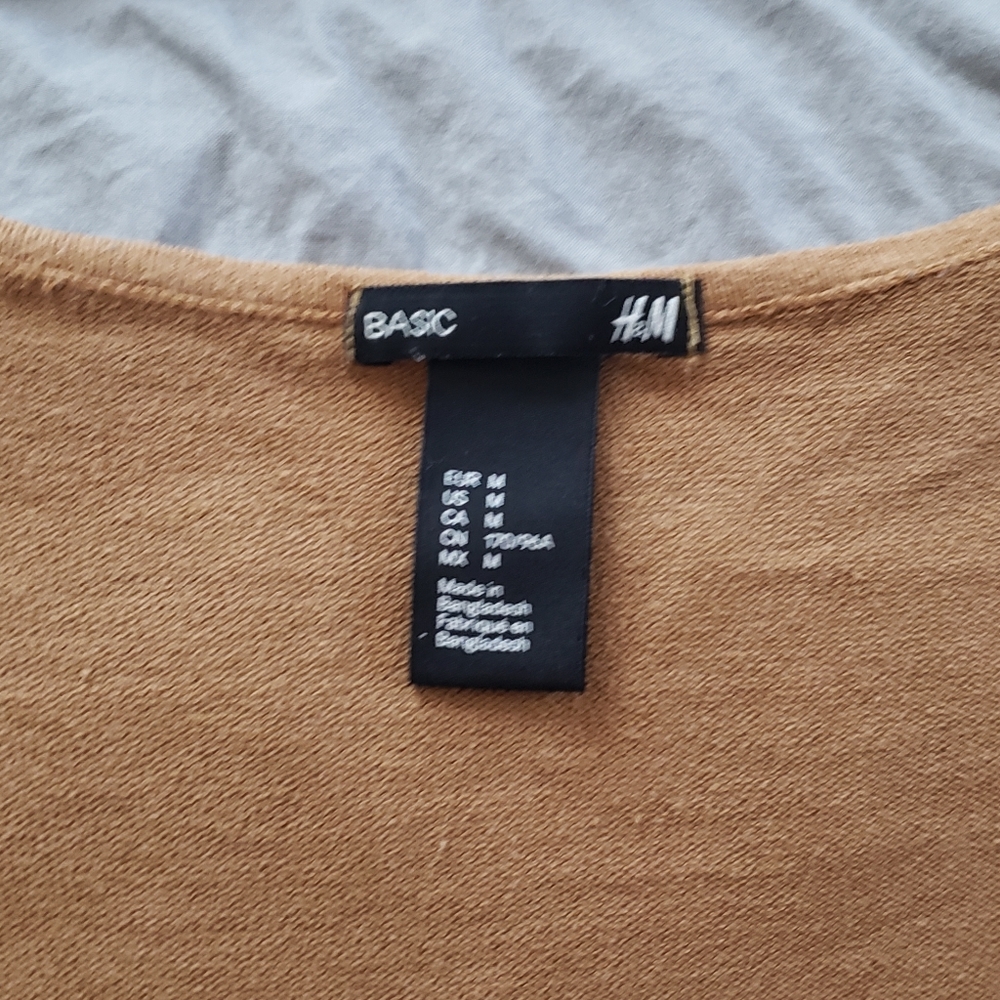 Sweater - Picture 3 of 3